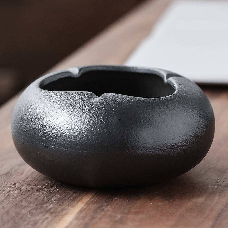 Creative Stoneware Ashtray With Lid Black Pottery Ashtray