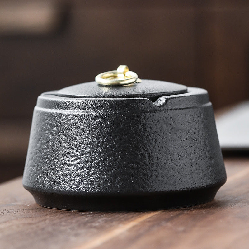 Creative Stoneware Ashtray With Lid Black Pottery Ashtray